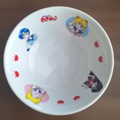 セーラームーンどんぶりのサムネイル