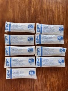 テルモ　シリンジ　10ml 9本のサムネイル