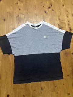 NIKE バイカラー Tシャツ グレー ブラックのサムネイル