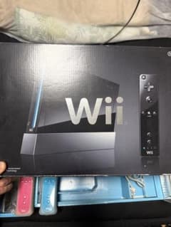 任天堂 Wii 本体 ブラック ソフト4本セット - メルカリ