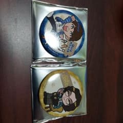 アニメ風キャラクター缶バッジ2個セットのサムネイル