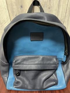 coach レザーリュック　中古品のサムネイル