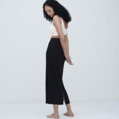 UNIQLO×mame 3Dリブロングスカート　ブラックのサムネイル