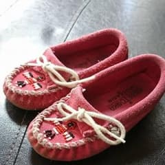 ミネトンカ♡サンダーバード子供ピンクキッズのサムネイル