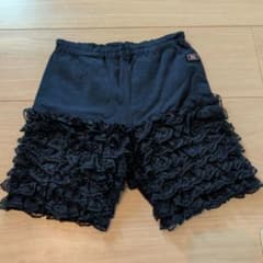 メゾピアノ　フリルショートパンツ　130cmのサムネイル
