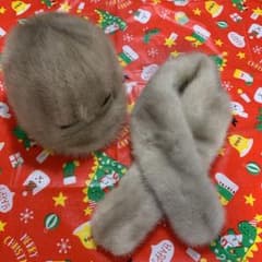 リアルファーの帽子とマフラーのセットのサムネイル