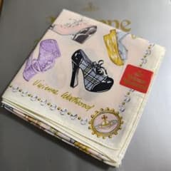 タグ付 Vivienne Westwood シューズミルククラウン 柄ハンカチ - メルカリ