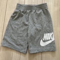 NIKE グレー ハーフパンツ 120サイズのサムネイル