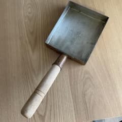 【本日限定】銅製　四角い卵焼き器　中古のサムネイル