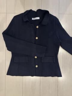 ZARA ネイビー ニットカーディガン ゴールドボタンのサムネイル