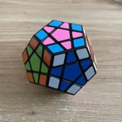 メガミンクスのサムネイル