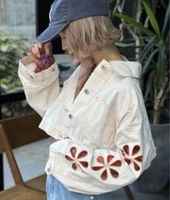 【定価11000】HELLOSANFRANCISCOフラワーカットジャケットのサムネイル