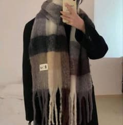 チェック柄マフラーのサムネイル