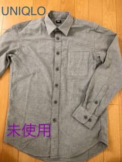専用品ユニクロ　新品未使用シャツのサムネイル