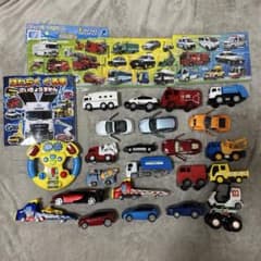 車おもちゃ　まとめ売り　ミニカー　パズルのサムネイル