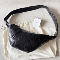 美品 LEMAIRE ミディアムクロワッサンバッグ ショルダーバッグ 黒 光沢 