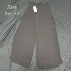 ZARA ワイドレッグスリットパンツ ブラック XSのサムネイル