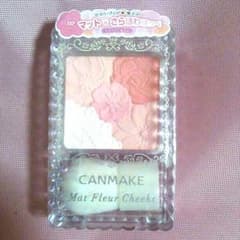 CANMAKE マットフルールチークスのサムネイル