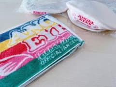 ももいろクローバーZ ANGELEYES タオル1個　ホワイトベレー帽2個セットのサムネイル