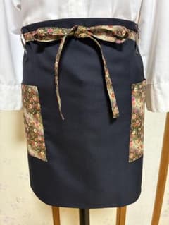 ハンドメイド　前掛けエプロン　和柄ポケット