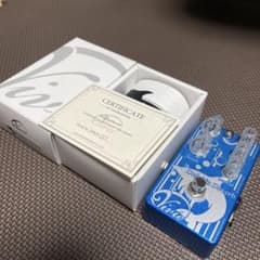 Vivie Dolphin Deverbのサムネイル