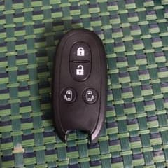 スズキ 純正 スマートキーのサムネイル