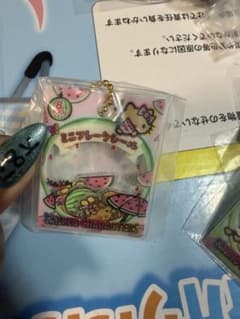 サンリオシャカシャカフレークシール風キティのサムネイル