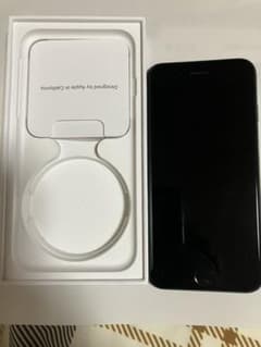 iPhone SE 第2世代 (SE2) ブラック 64 GB docomoのサムネイル