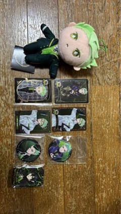 人形・缶バッチ・カードのサムネイル