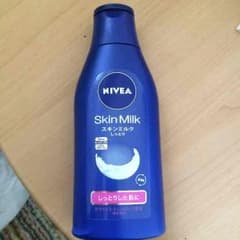 NIVEA スキンミルクのサムネイル