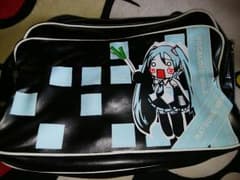 初音ミク　カバンのサムネイル