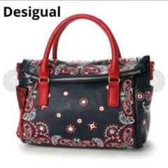 美品✨Desigual　デシグアル　ショルダーバック　バンダナ柄 美品✨Desigual デシグアル ショルダーバック バンダナ柄 - メルカリ