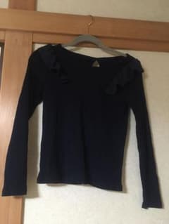 [美品！]INGNI カットソー ニット トップスのサムネイル