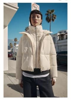 ZARA フェイクシープスキンフード付き撥水ウィンドブレーカーアノラック S ZARA フェイクシープスキンフード付き撥水ウィンドブレーカー