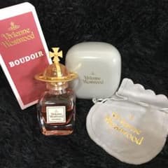 ヴィヴィアンウエストウッド♡香水 おまけでアクセサリーケースのサムネイル