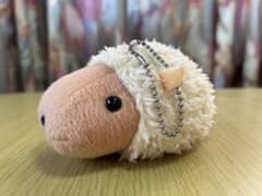 カピバラひつじのぬいぐるみ マスコット ボールチェーン付きのサムネイル