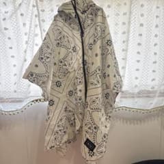 KiU キウ　雨具　撥水　カッパ　レインコート　バンダナ　ペイズリー　ポンチョのサムネイル