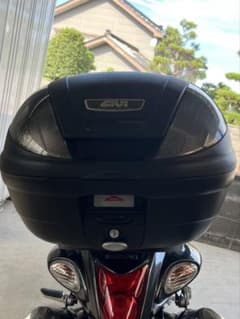 隼にも積載力を!! GIVI モノロック リアボックス（ベース付き・鍵あり 