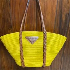 PRADA  プラダ　カゴバック　かごバッグのサムネイル