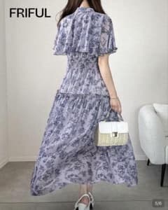FRIFUL 花柄 ロングワンピース 半袖のサムネイル
