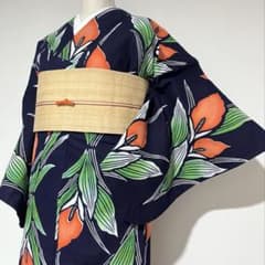 レア柄◇水芭蕉カラーの注染浴衣 ◇ 手挿し本染 夏物 コーマ地 - メルカリ