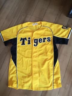 阪神タイガース　応援ユニフォームのサムネイル