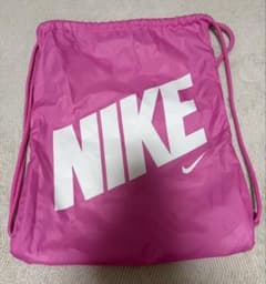 NIKE ピンク シューズバッグ シューバッグ 巾着　自宅保管に伴うシワありのサムネイル