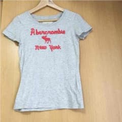 アバクロ ♡ Tシャツのサムネイル