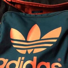 adidas リュックのサムネイル