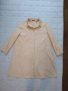 UNIQLO ベージュ スプリングコートのサムネイル