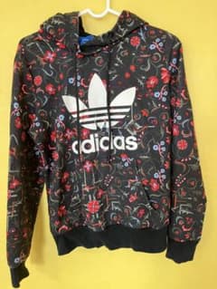 adidas パーカーのサムネイル
