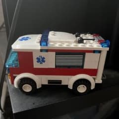 LEGO 救急車のサムネイル