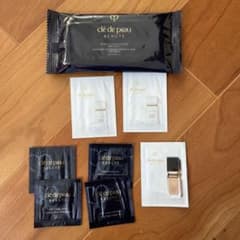クレドポーボーテ　clé de peau Beauté サンプルファンデーションのサムネイル