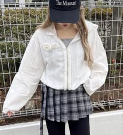 ローズモチーフシアーパーカーのサムネイル